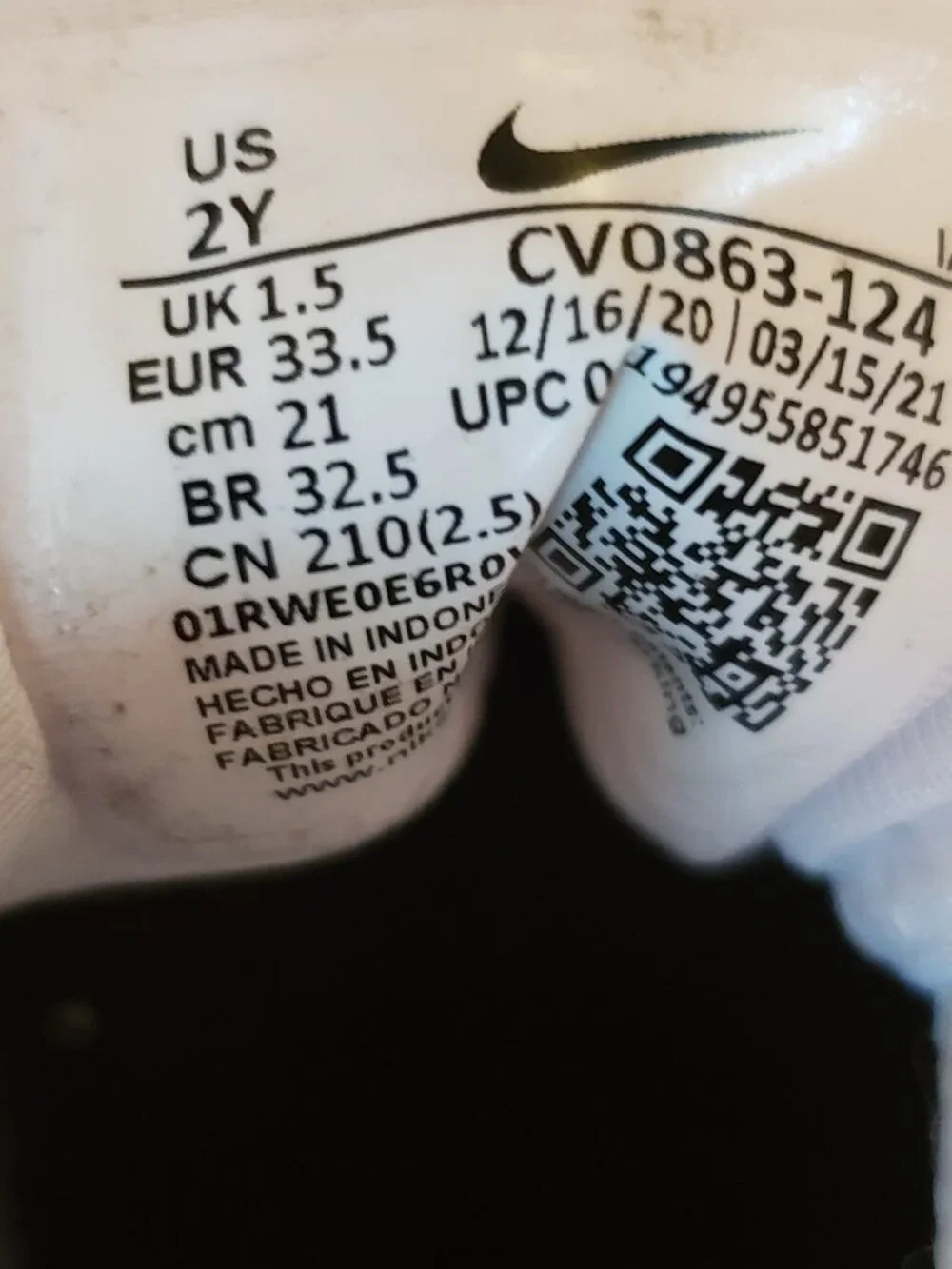 Nike Vapor Pro Junior Tennis Shoe - size 2 Youth - Picture 7 of 7